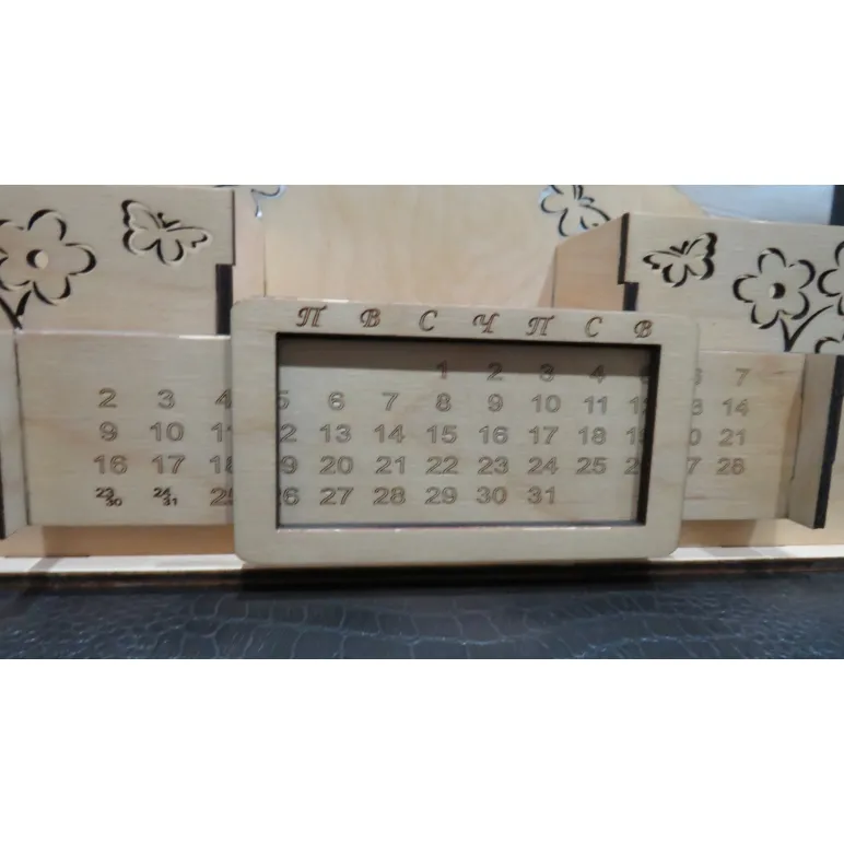 «Время и Порядок» - органайзер настольный деревянный с календарём